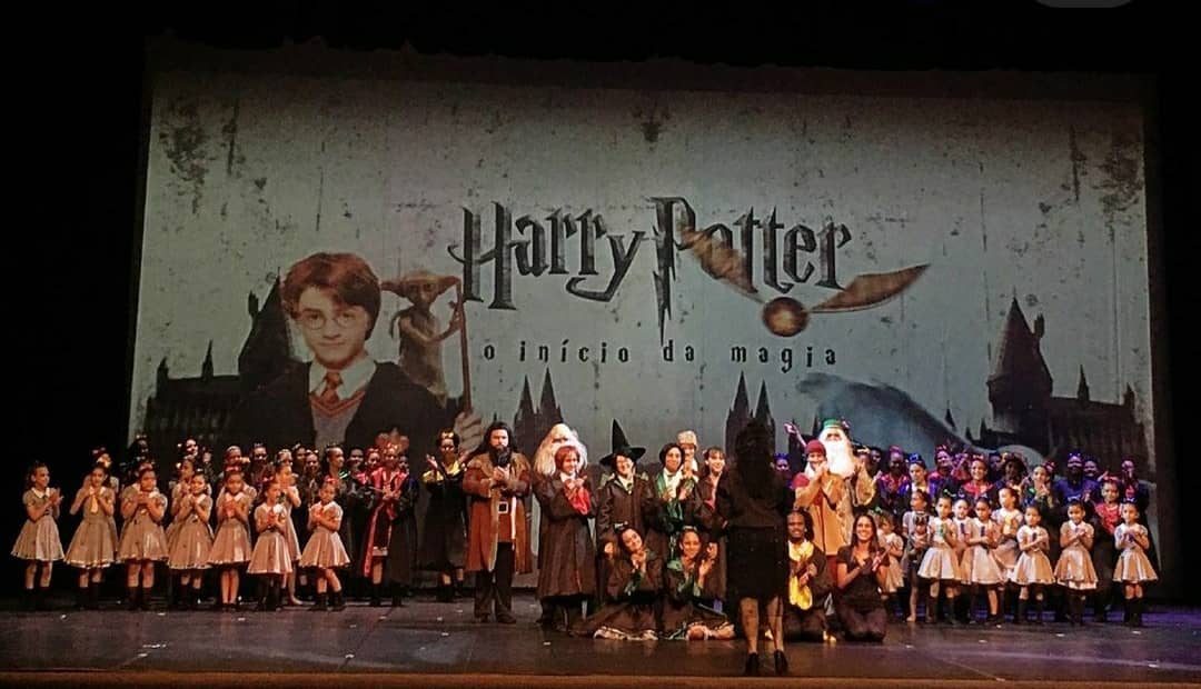 Thumbnail do espetáculo Harry Potter. O início da magia